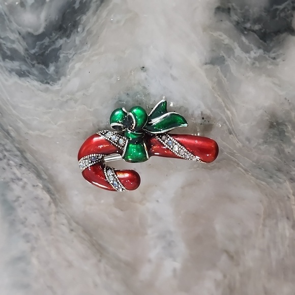 Candy cane enamled brooch - Picture 1 of 3